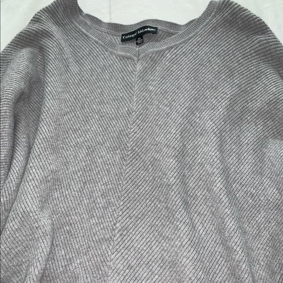 Gray Sweater - Picture 3 of 4